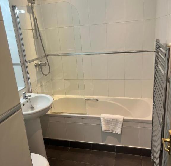 חדר סטנדרט, Slyne Lodge