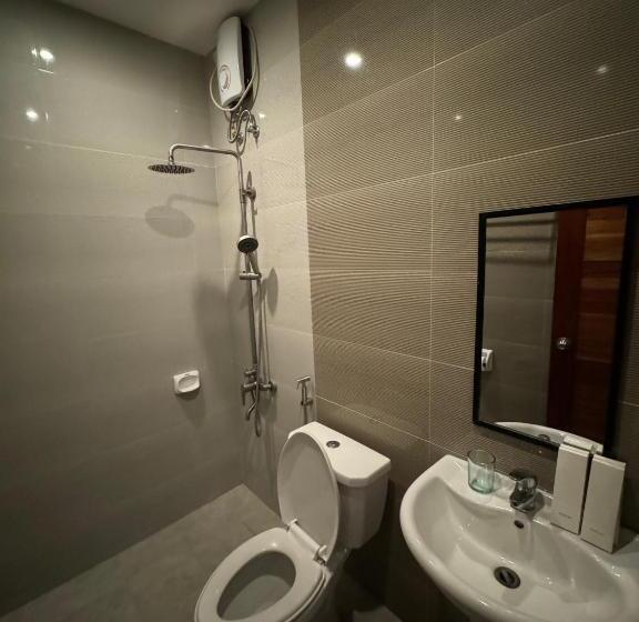 اتاق لوکس چهار تخته, North Stellar Hotel And Events Place