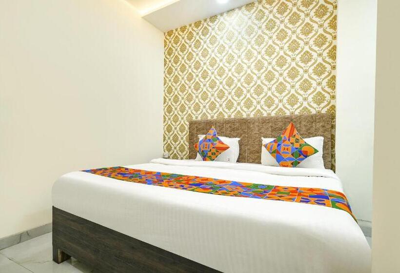Deluxe Zimmer, Fabexpress Dev Shree Palace