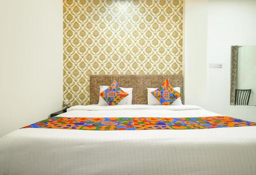 Deluxe Zimmer, Fabexpress Dev Shree Palace