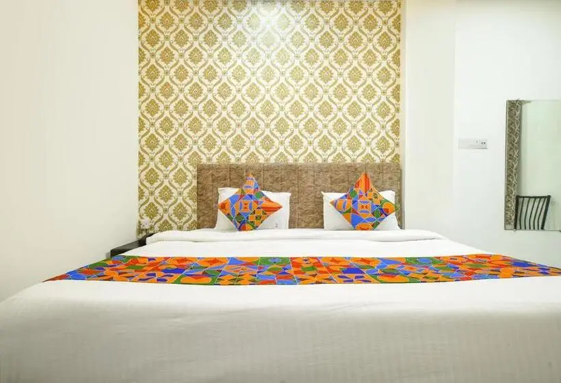 اتاق لوکس, Fabexpress Dev Shree Palace