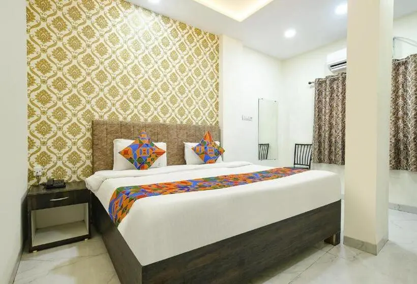 اتاق لوکس, Fabexpress Dev Shree Palace