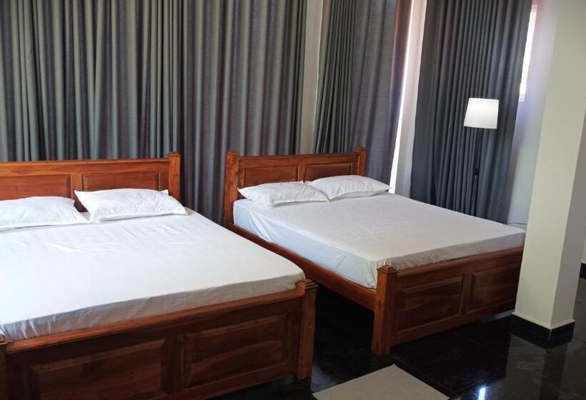 패밀리 스위트, Grand Okka