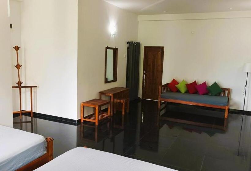 패밀리 스위트, Grand Okka