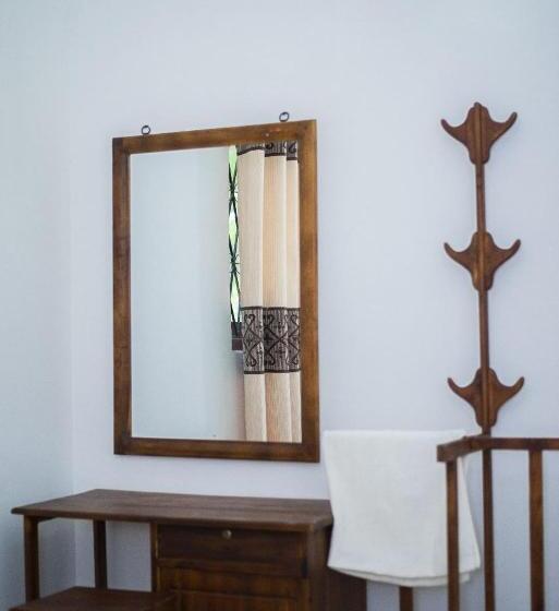 디럭스 룸, Grand Okka