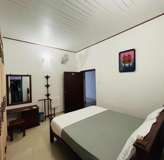 디럭스 룸, Grand Okka