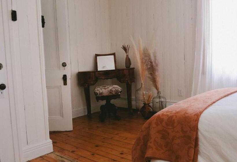 스탠다드 룸, Auberge Des Korrigans