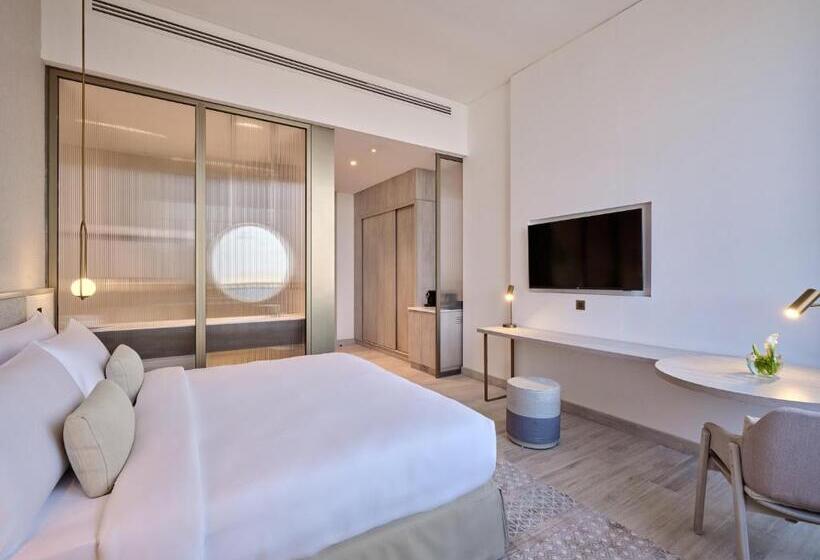 اتاق دلوکس با تخت کینگ و چشم‌انداز, Arabella Beach Hotel Kuwait Vignette Collection, An Ihg
