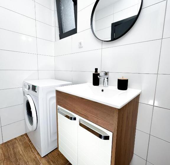 اتاق استاندارد چهار تخته, Kiko Apartmani Lux