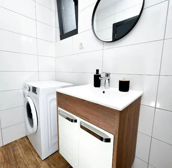 اتاق استاندارد چهار تخته, Kiko Apartmani Lux