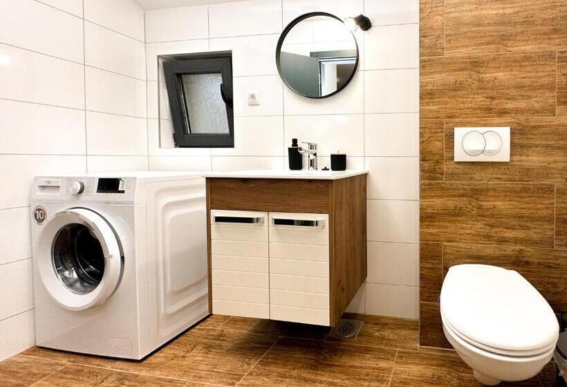 اتاق استاندارد چهار تخته, Kiko Apartmani Lux