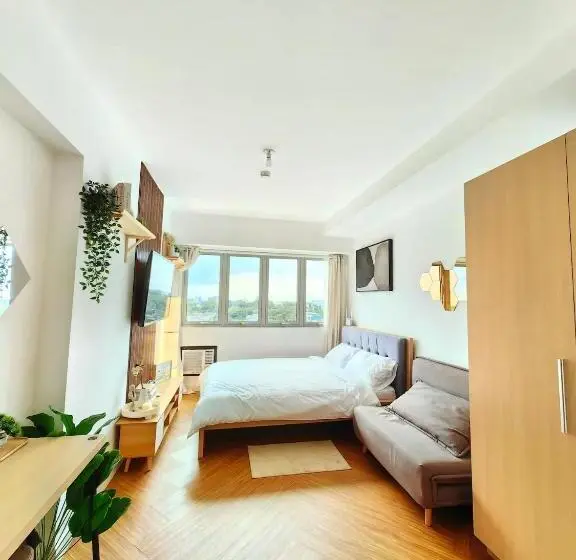 デラックススタジオ, Cozy Oasis, Mountain + Skyline View, Free Pool