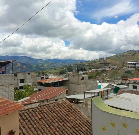 غرفة قياسية فردية, Anturios