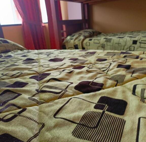 غرفة كومفورت ثلاثية, Anturios