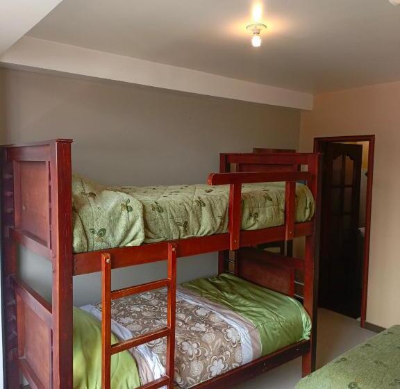 غرفة كلاسيكية رباعية, Anturios