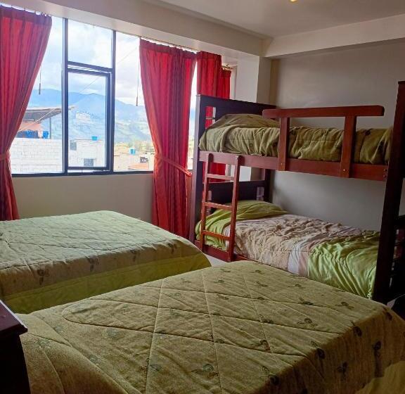 غرفة كلاسيكية رباعية, Anturios