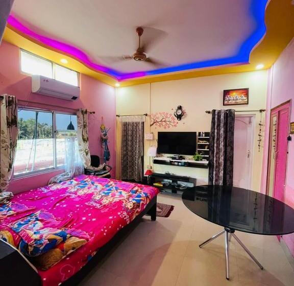 غرفة كلاسيكية ثلاثية, Flagship Rb Homestay