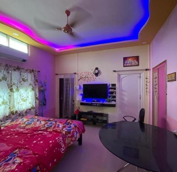 三人经典房间, Flagship Rb Homestay