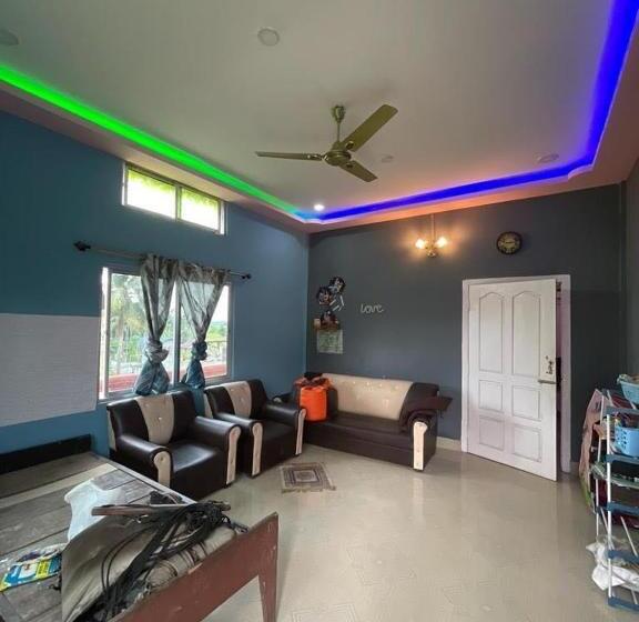 חדר קלאסי לשלושה, Flagship Rb Homestay