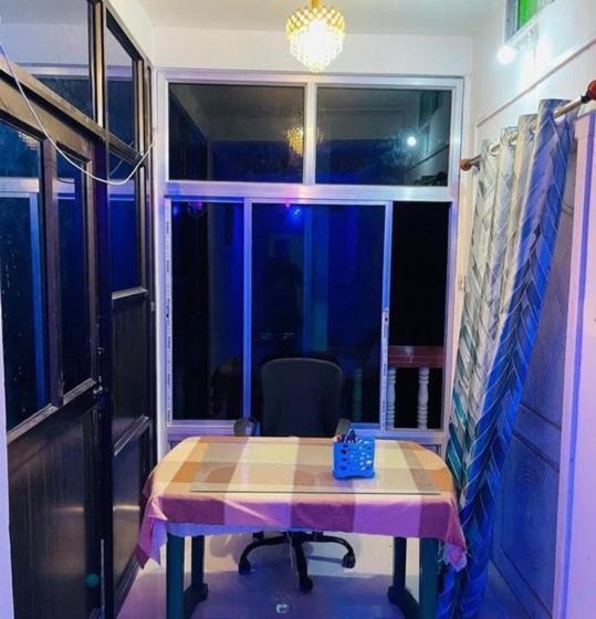 غرفة كلاسيكية ثلاثية, Flagship Rb Homestay