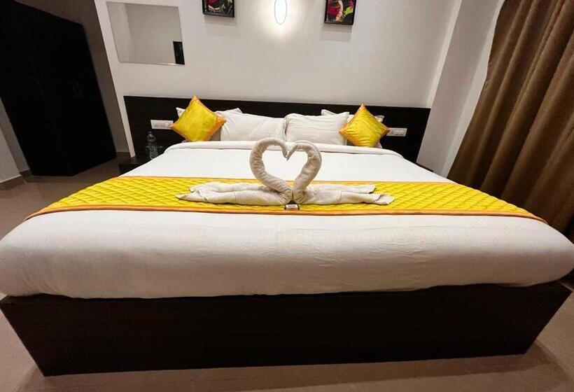 풀장 전망 스위트, Konfudha Resort