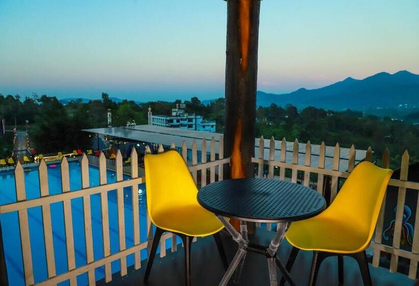 풀장 전망 스위트, Konfudha Resort