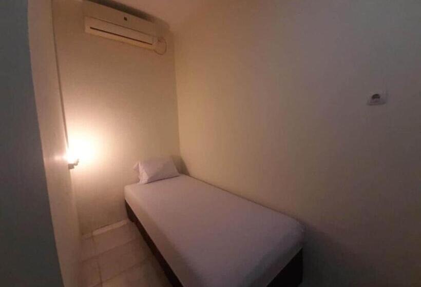 スタンダードシングルルーム, Oyo 93274 Oren Home Bekasi