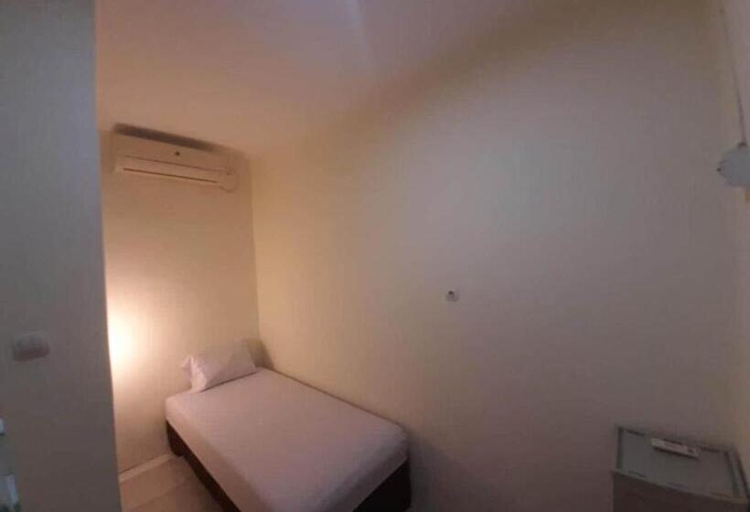 Номер Стандарт Индивидуальный, Oyo 93274 Oren Home Bekasi