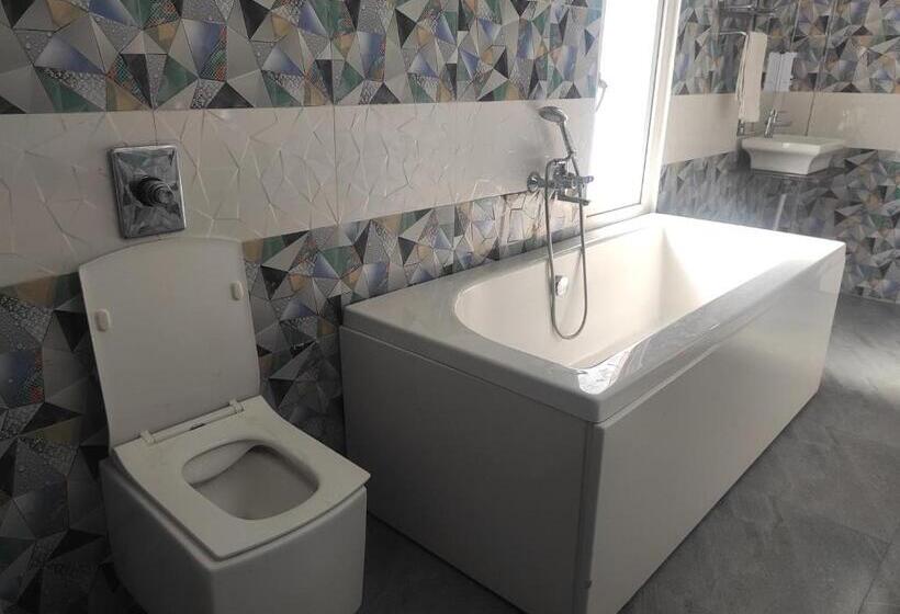 جناح, Sg Hub Tower