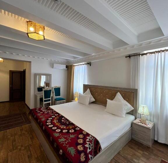 חדר סטנדרט, Suzangaron