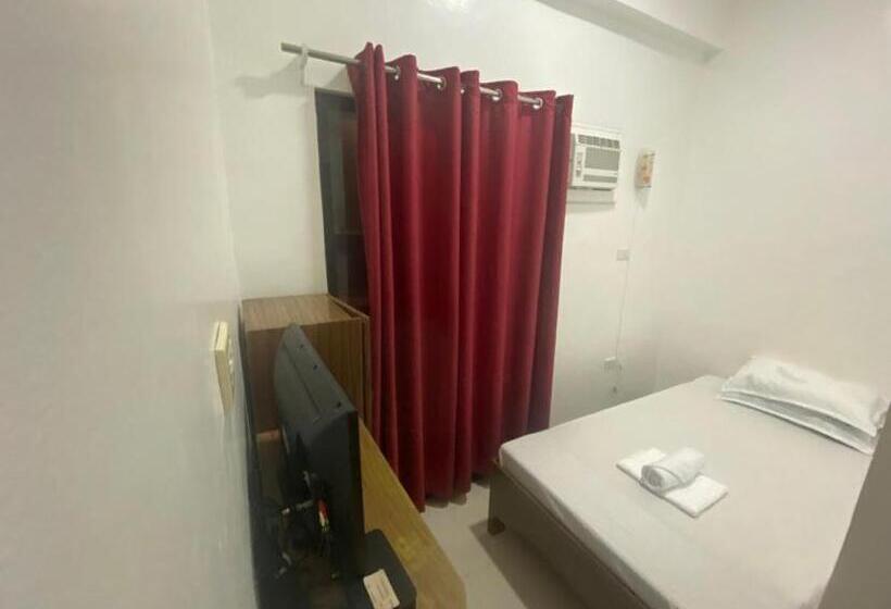 חדר בסיסי, Three U S Pension House