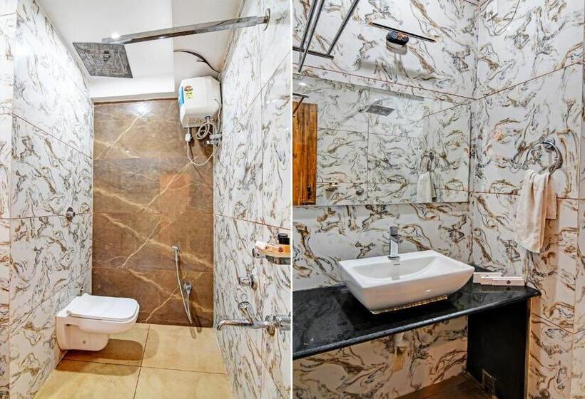 اتاق لوکس سه تخته, Townhouse The Grand Touch & The Royal Touch