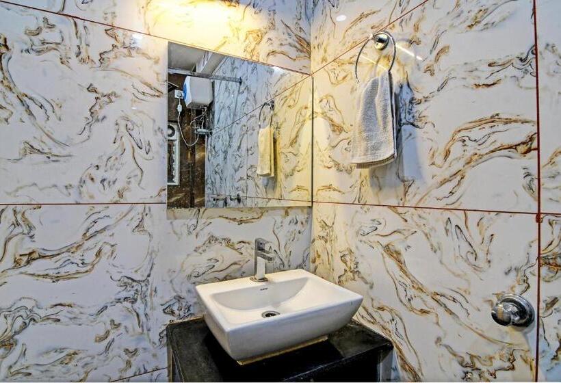 اتاق لوکس سه تخته, Townhouse The Grand Touch & The Royal Touch