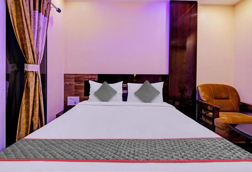 اتاق لوکس سه تخته, Townhouse The Grand Touch & The Royal Touch