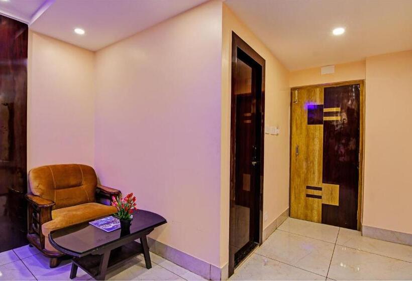 اتاق لوکس سه تخته, Townhouse The Grand Touch & The Royal Touch