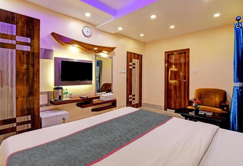 اتاق لوکس سه تخته, Townhouse The Grand Touch & The Royal Touch