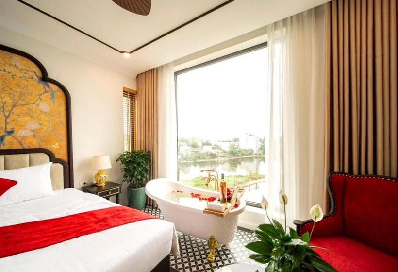 اتاق سوپریور, Lake Hotel Sóc Sơn