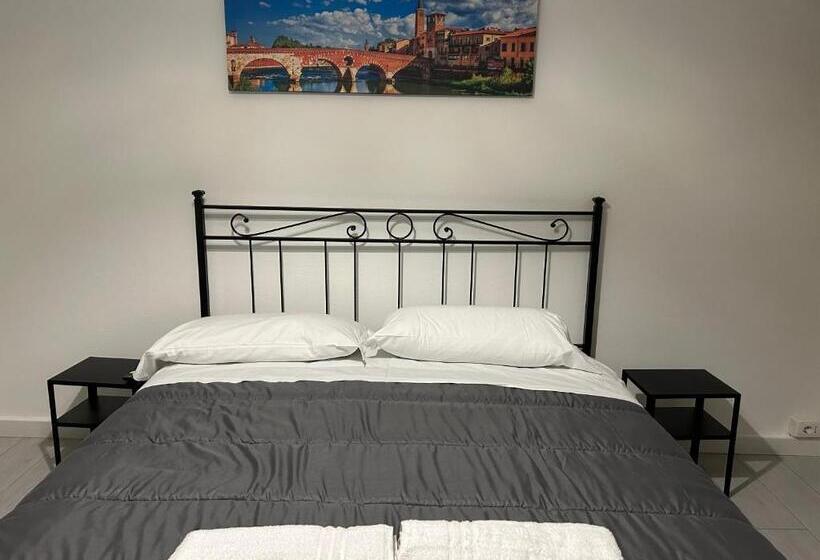 اتاق استاندارد, Locazione Turistica Forever