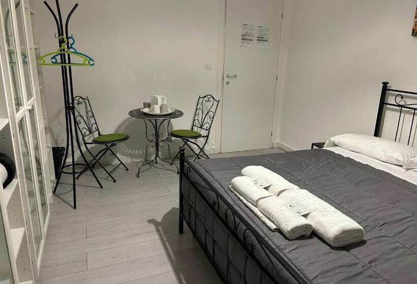 اتاق استاندارد, Locazione Turistica Forever