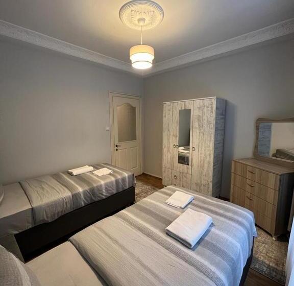 带3个卧室的套间, Saygın Apartments