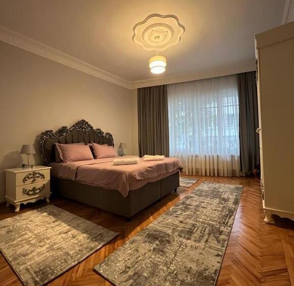 带3个卧室的套间, Saygın Apartments