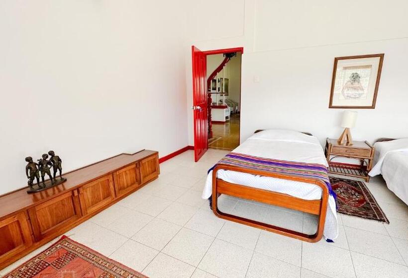 标准三人间, Finca Hotel Hacienda Bruselas