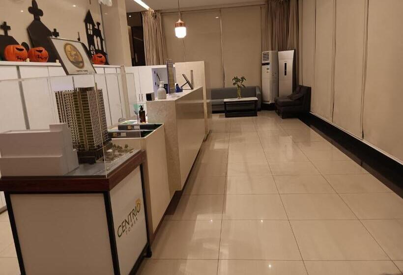 استودیو استاندارد با چشمانداز استخر, Centrio Avida Condominium