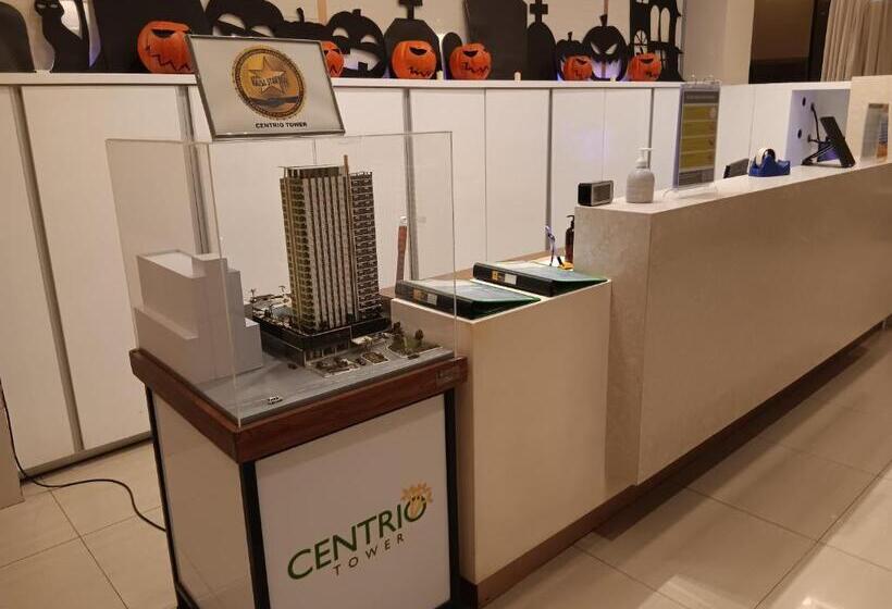 プールビュースタンダードステューディオ, Centrio Avida Condominium