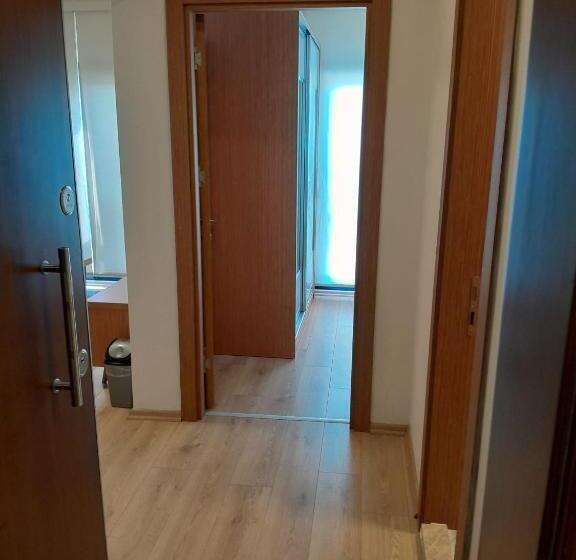 小型套房, Del Puerto