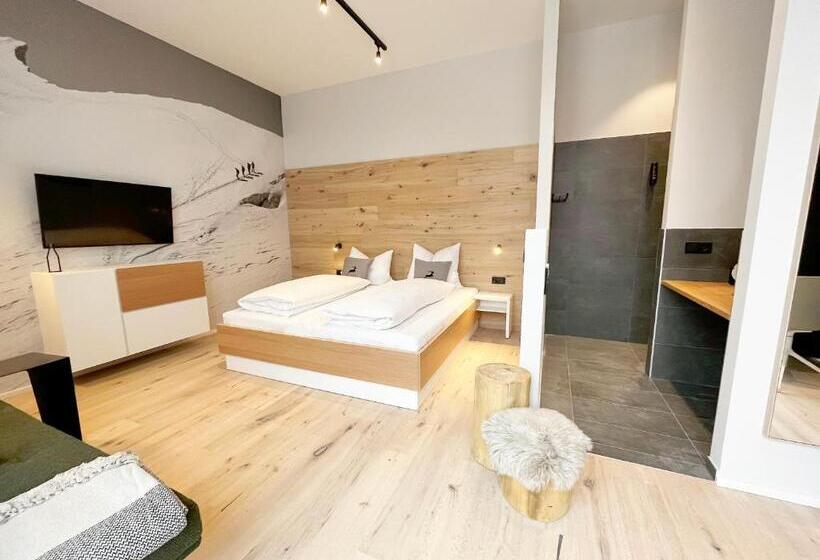 バルコニー付きデラックスルーム, Mariandl Am Berg