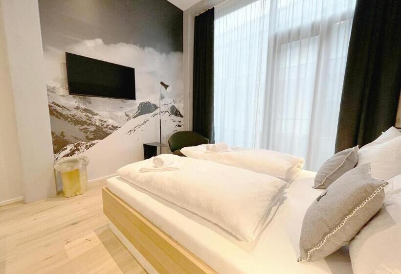 Номер Deluxe, Mariandl Am Berg
