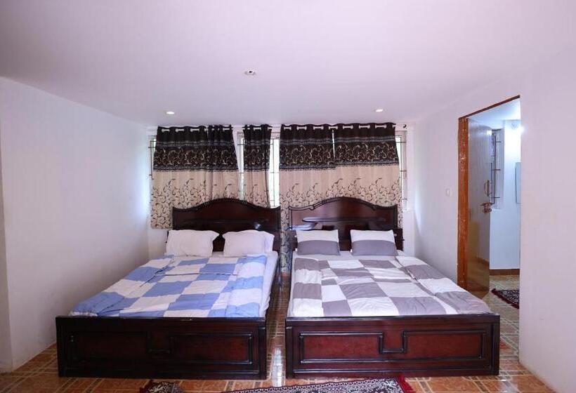 غرفة بريميوم رباعية, Nisarga Resort