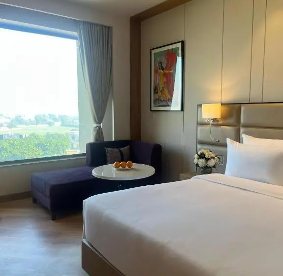 身障者適用キングサイズベッドルーム, Ramada Encore By Wyndham Amritsar Airport