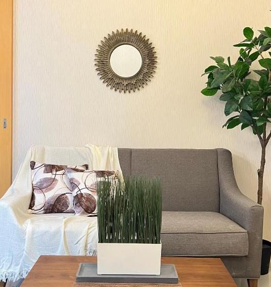 آپارتمان 1 خوابه, La Palazzo   Across Uptown Mall & Grand Hyatt Bgc